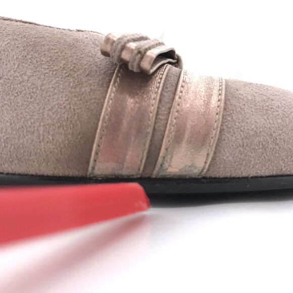 Bally Italy Suede Pumps Taupe Rose Gold Slip On Heels Bow Womens Size 8N - Picture 9 of 11